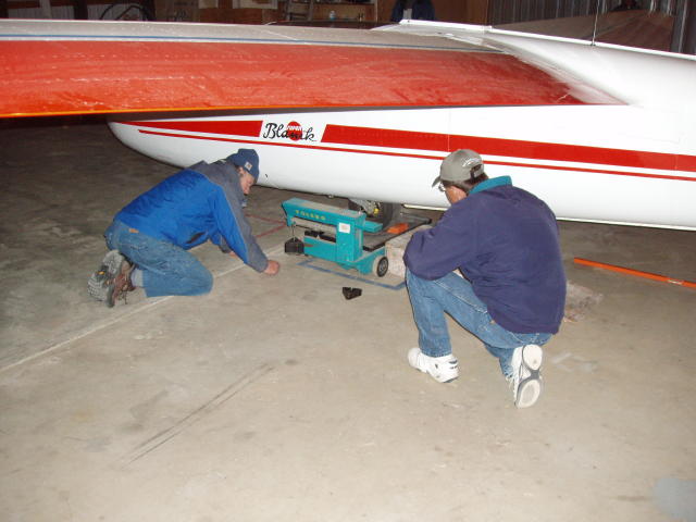 Weight n balance, L-23 April 2010